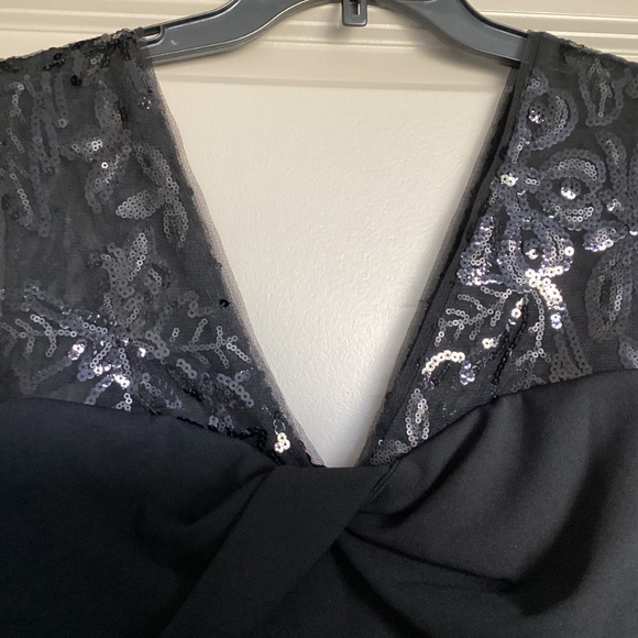 Maggy London Lace Trim A-Line Dress, size 12 - Picture 5 of 15